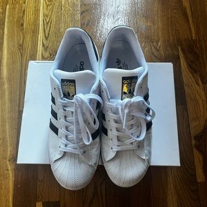 ADIDAS ORIGINALS White & Black Superstar Sneakers